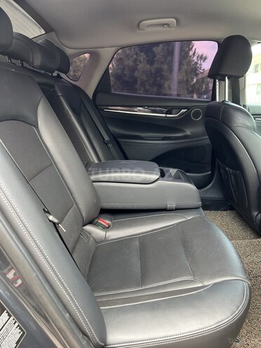 Hyundai Grandeur-10