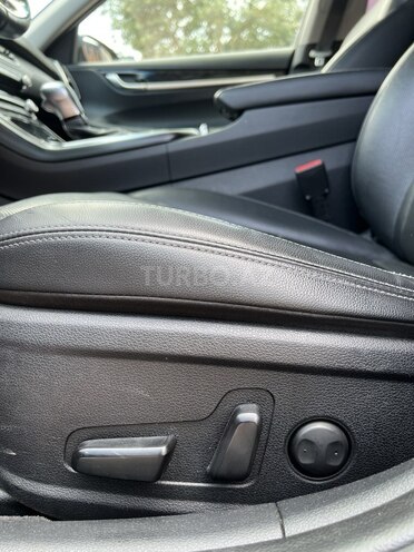 Hyundai Grandeur-8
