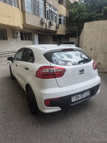 Kia Rio-4
