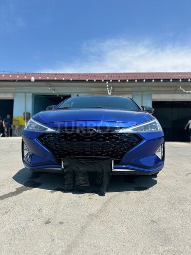 Hyundai Elantra-6