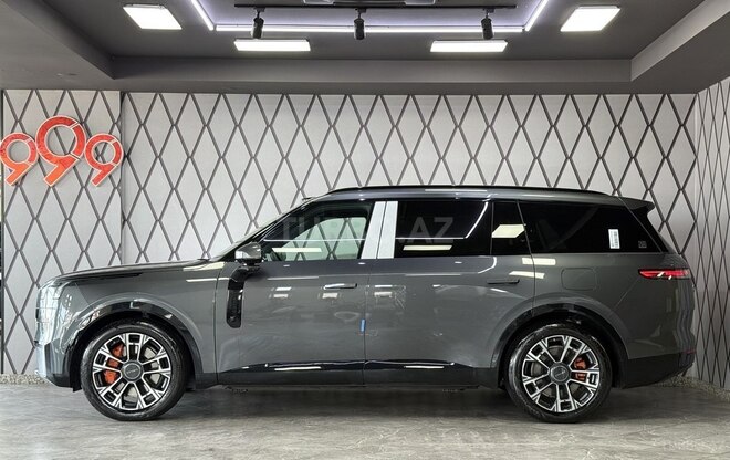 Lynk & Co 900-6