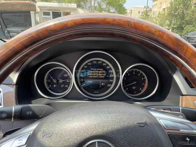 Mercedes E 300-6