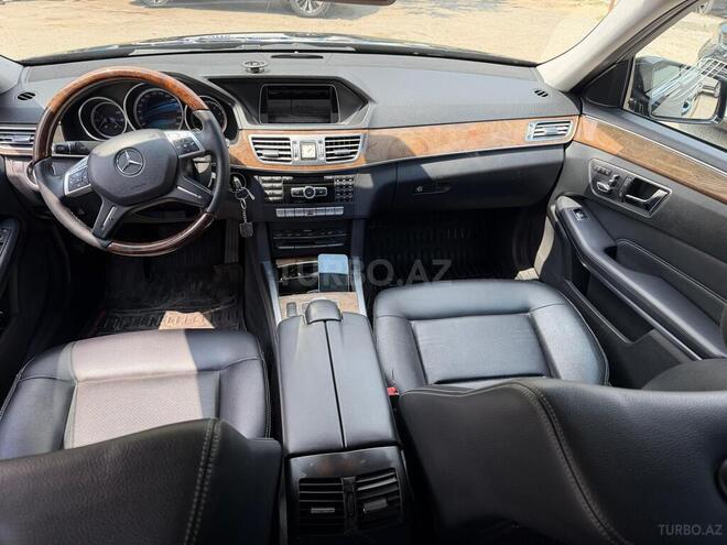 Mercedes E 300-5