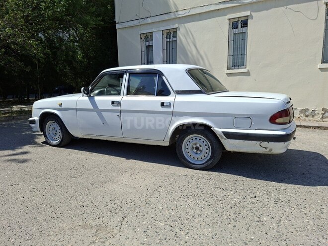 GAZ 3110 "Volga"-4