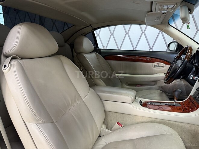 Lexus SC 430-9