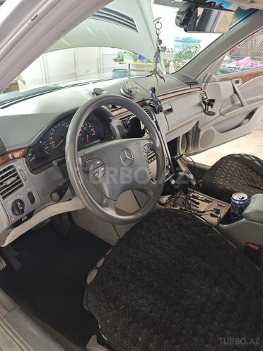 Mercedes E 240-9