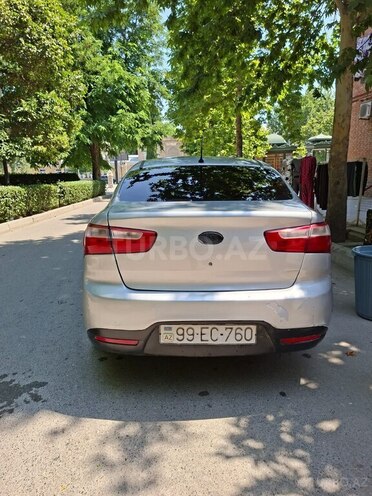 Kia Rio-2