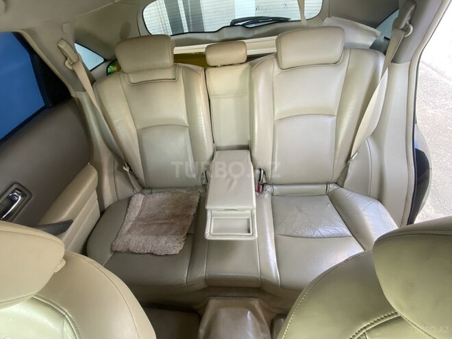 Infiniti FX35-7