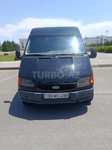 Ford Transit-1