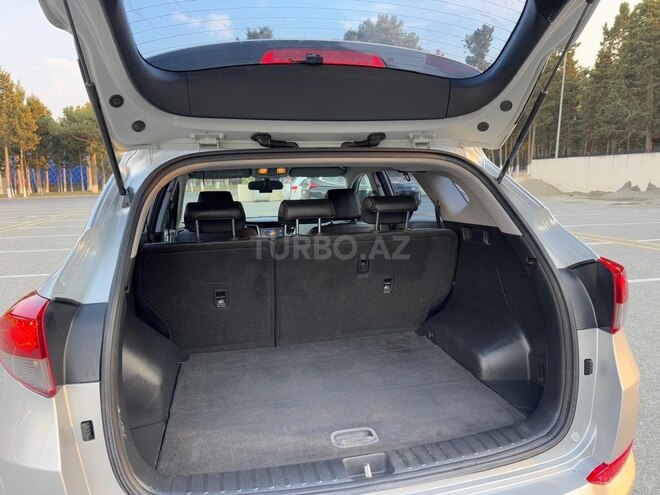 Hyundai Tucson-12