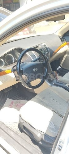 Hyundai Sonata-4