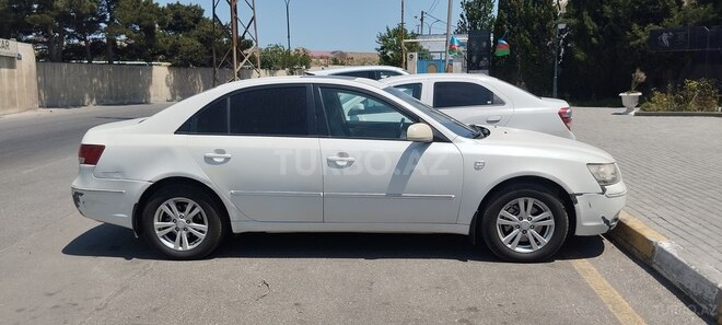 Hyundai Sonata-3