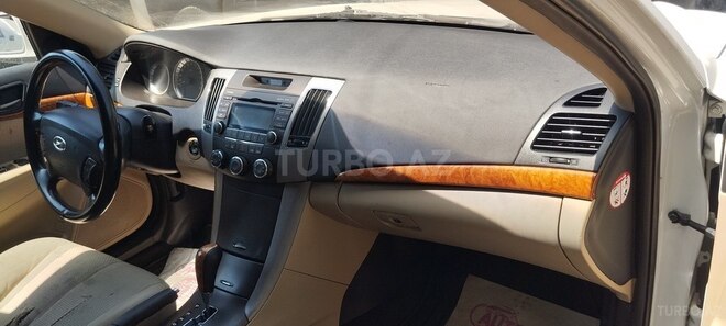 Hyundai Sonata-5