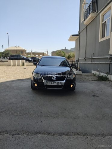 Volkswagen Passat-2