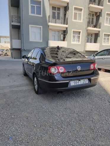 Volkswagen Passat-11