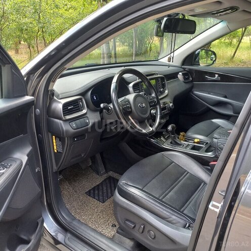 Kia Sorento-3