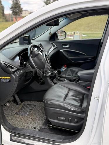 Hyundai Santa Fe-8