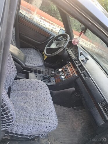 Mercedes 200 E-7