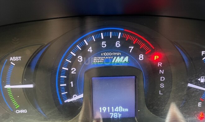 Honda Insight-8