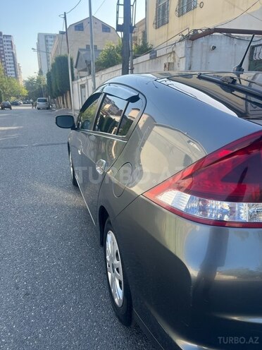 Honda Insight-3