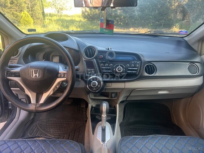 Honda Insight-7