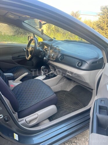 Honda Insight-6