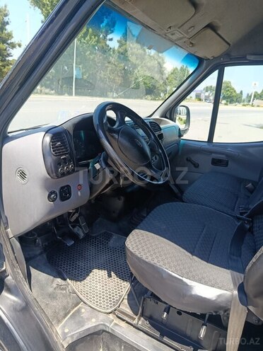 Ford Transit-7