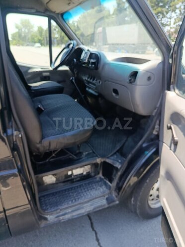 Ford Transit-8