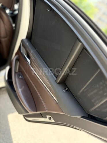 BMW 530-15