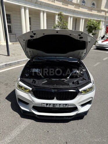 BMW 530-5