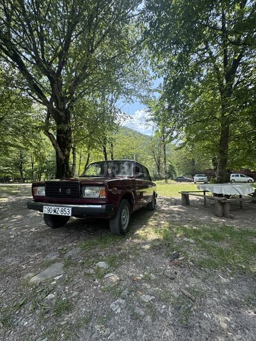 LADA (VAZ) 2107-10