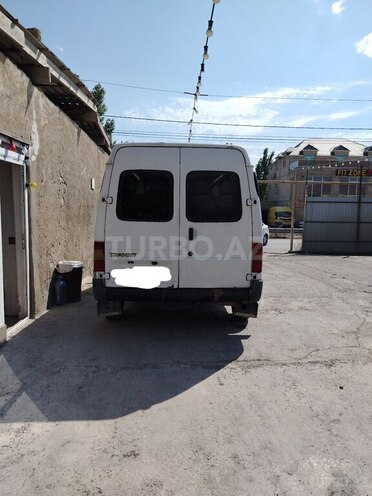 Ford Transit-2