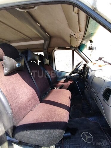 Ford Transit-3
