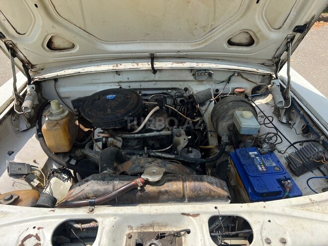 GAZ 24 "Volga"-11