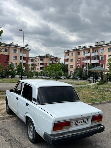 LADA (VAZ) 2107-4