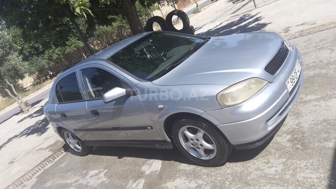 Opel Astra-12
