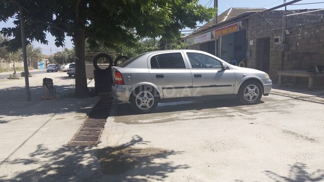 Opel Astra-13