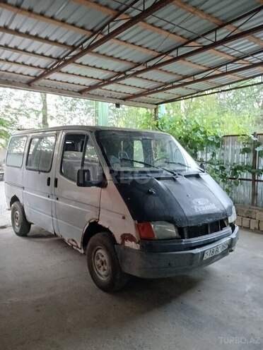 Ford Transit Connect-2