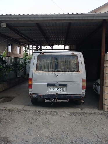 Ford Transit Connect-4