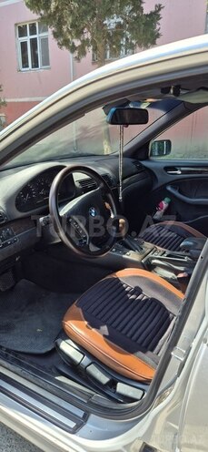 BMW 320-9