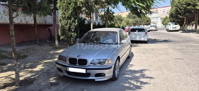 BMW 320-3
