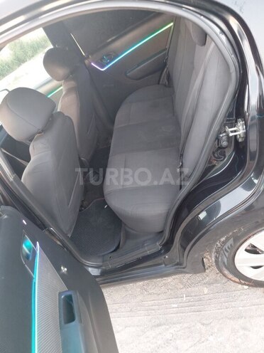 Chevrolet Aveo-6