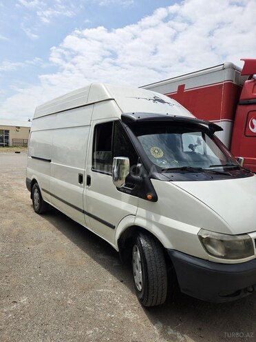 Ford Transit-7