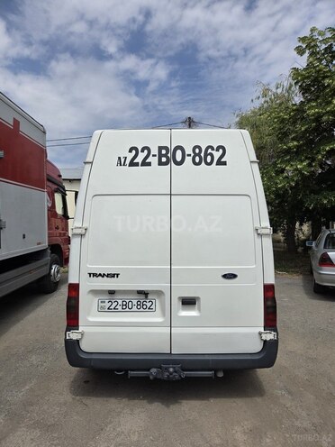 Ford Transit-2