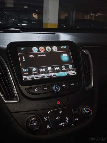 Chevrolet Malibu-9