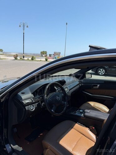 Mercedes E 220-7