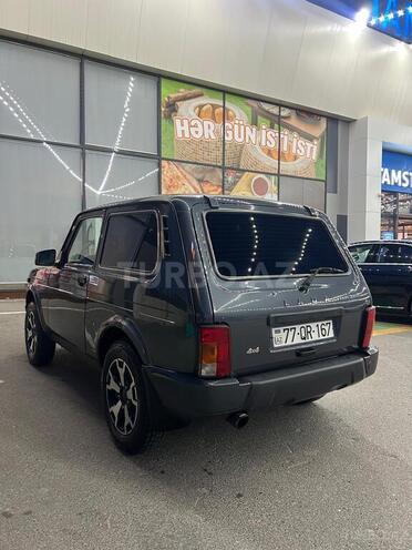 LADA (VAZ) Niva-8