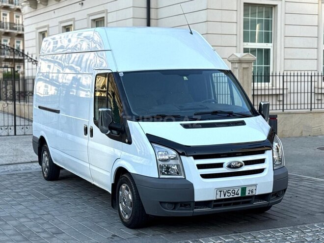 Ford Transit-4