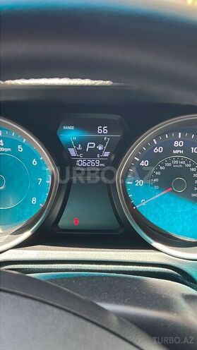 Hyundai Elantra-3