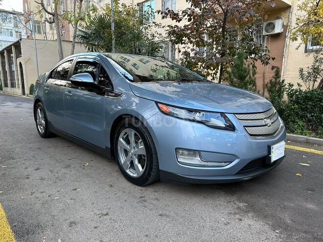 Chevrolet Volt-5